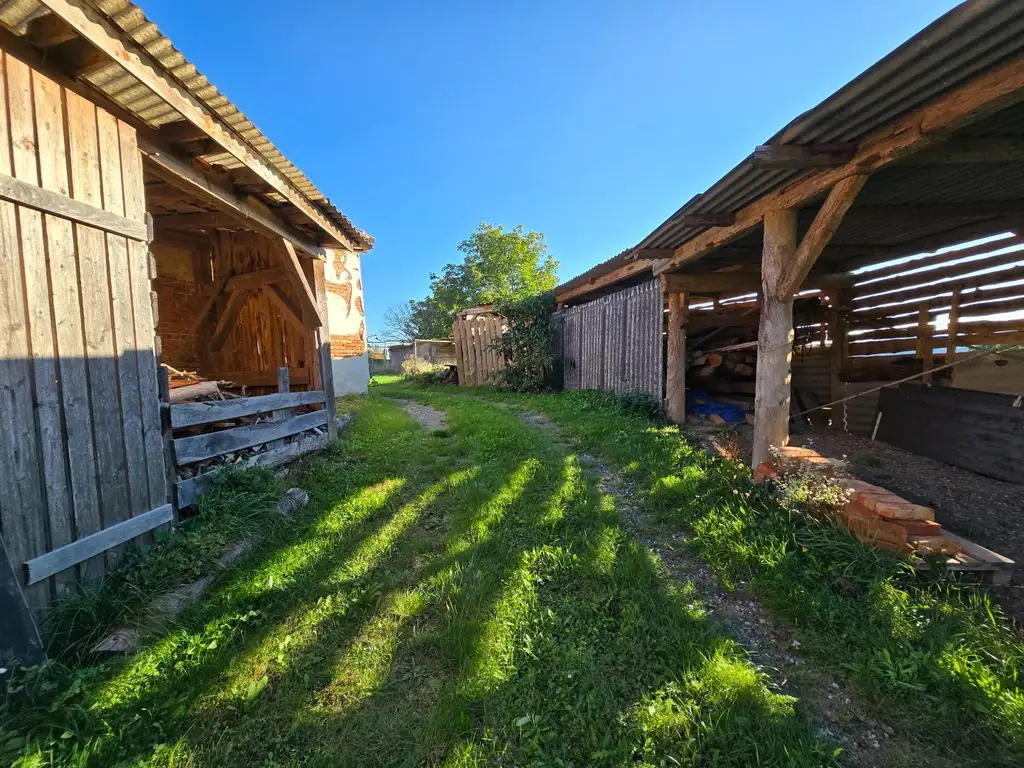 Haus mit Potential - Dreikanthof in bester Aussichtslage