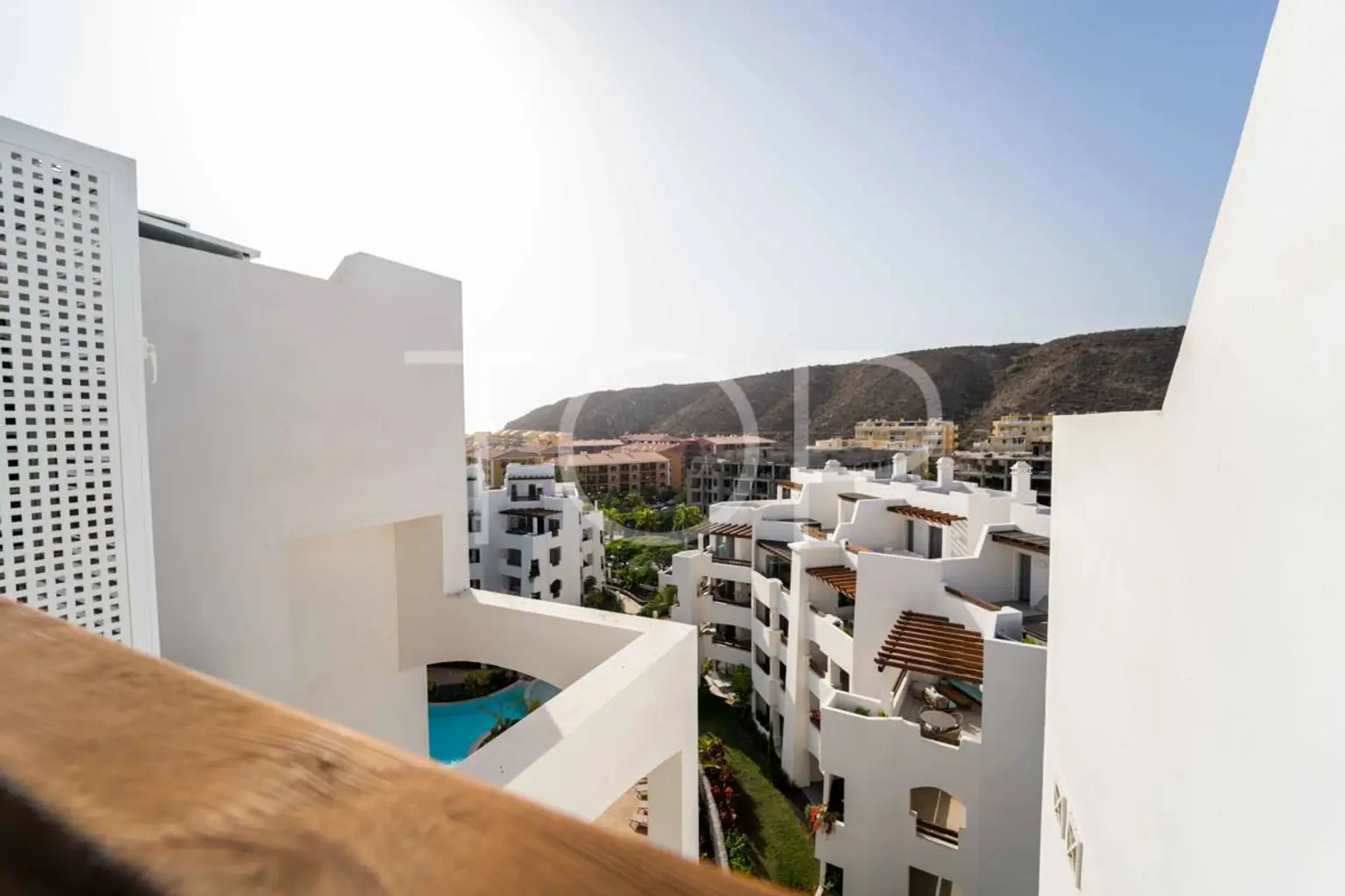 Jardines-de-Los-Menceyes-Penthouse-Vistas-Palm-Mar-Tenerife