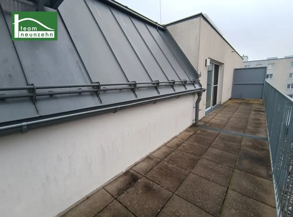 Wundervolle Dachgeschosswohnung mit großer Dachterrasse