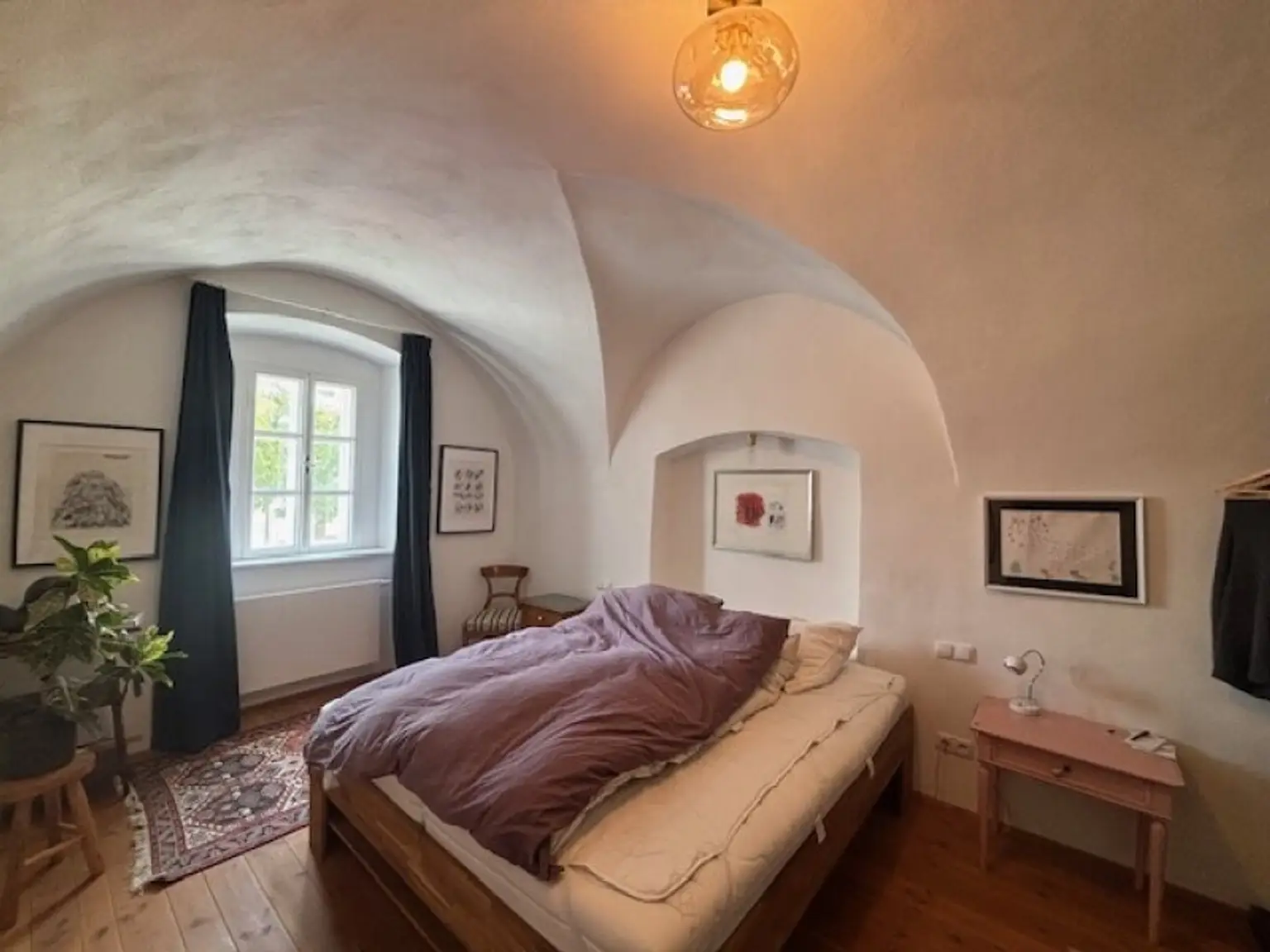 Breitenbrunn - historische (16.Jhd.), neu sanierte Wohnung samt Nebengebäuden und Garten im Ortszentrum
