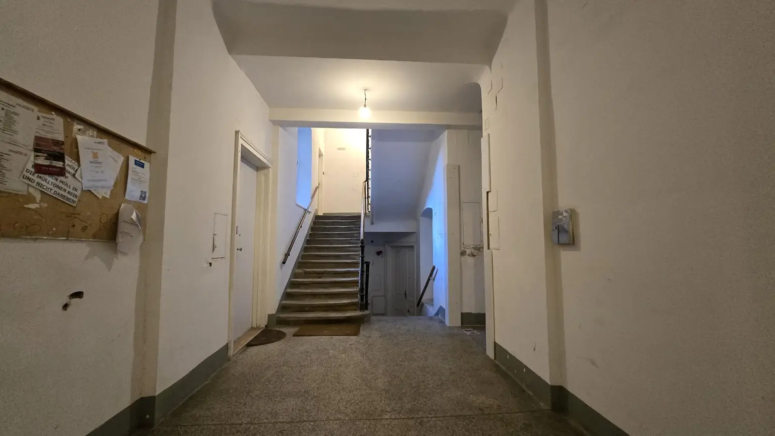 11 Stiegenhaus