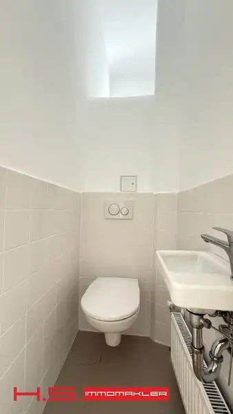 GRÜNDERZEITJUWEL - STILWOHNUNG IN SUPERLAGE - PERFEKTER  GRUNDRISS MIT GRÜNBLICK - 3. WOHNETAGE