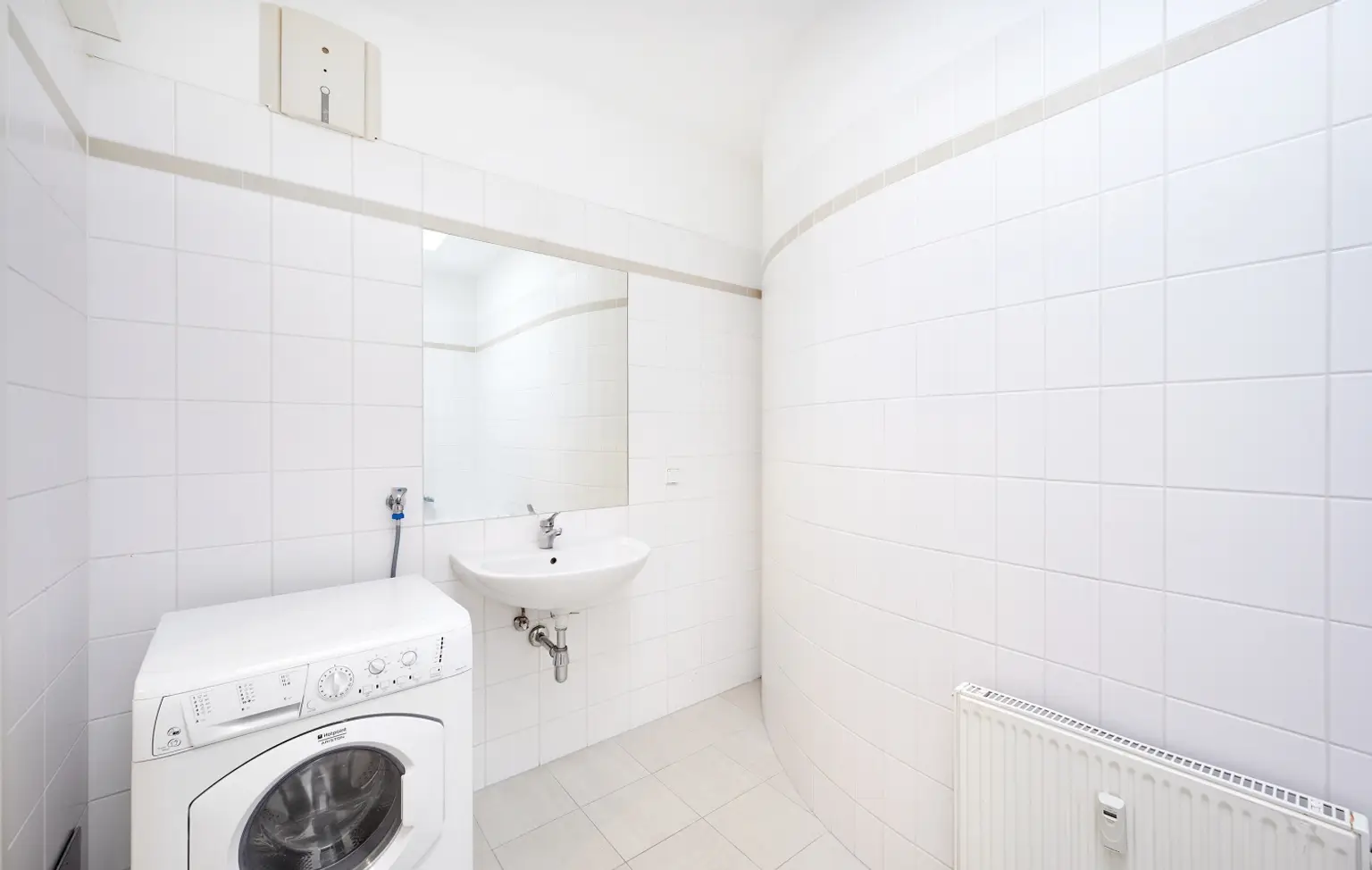 Super geschnittene 2-Zimmer-Wohnung im Dachgeschoss!