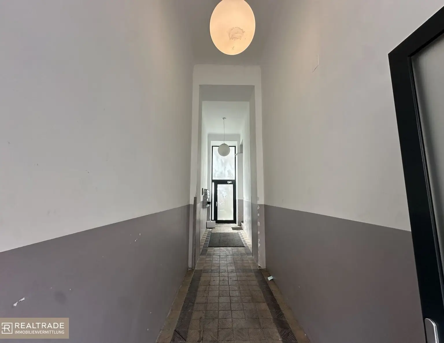 Unsanierte 2-Zimmer-Wohnung nähe Quellenstraße / Neilreichgasse!