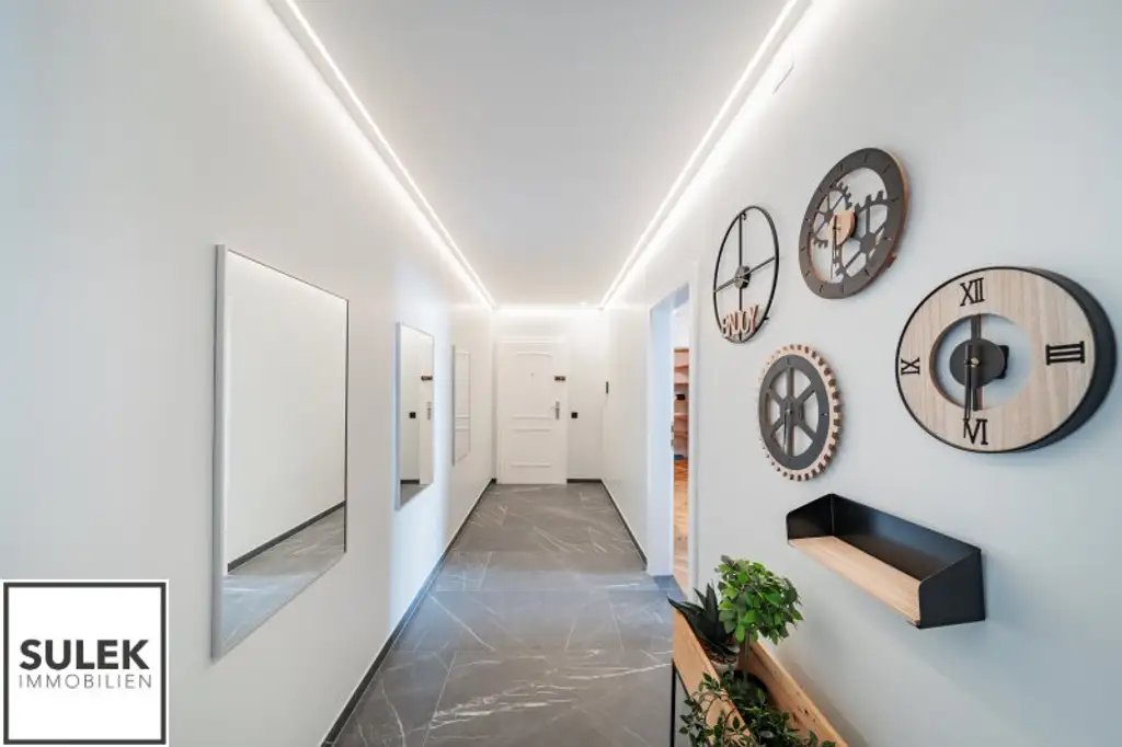 Ruhige, sanierte 3,5 Zimmer Wohnung mit Designer-Bad und Küche + Garage (optional!) in Mariahilf - beziehbar ab 01/26!
