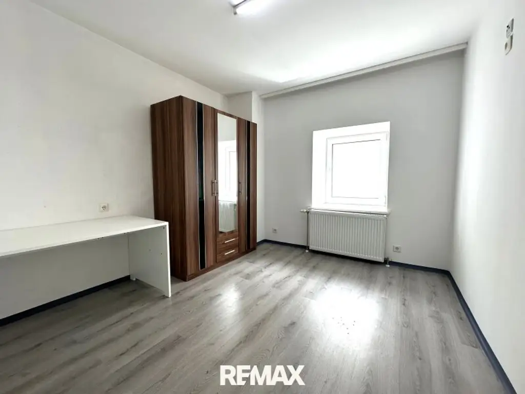 ***Mehrfamilienhaus mit Riesenpotential im Zentrum von Eisenerz***