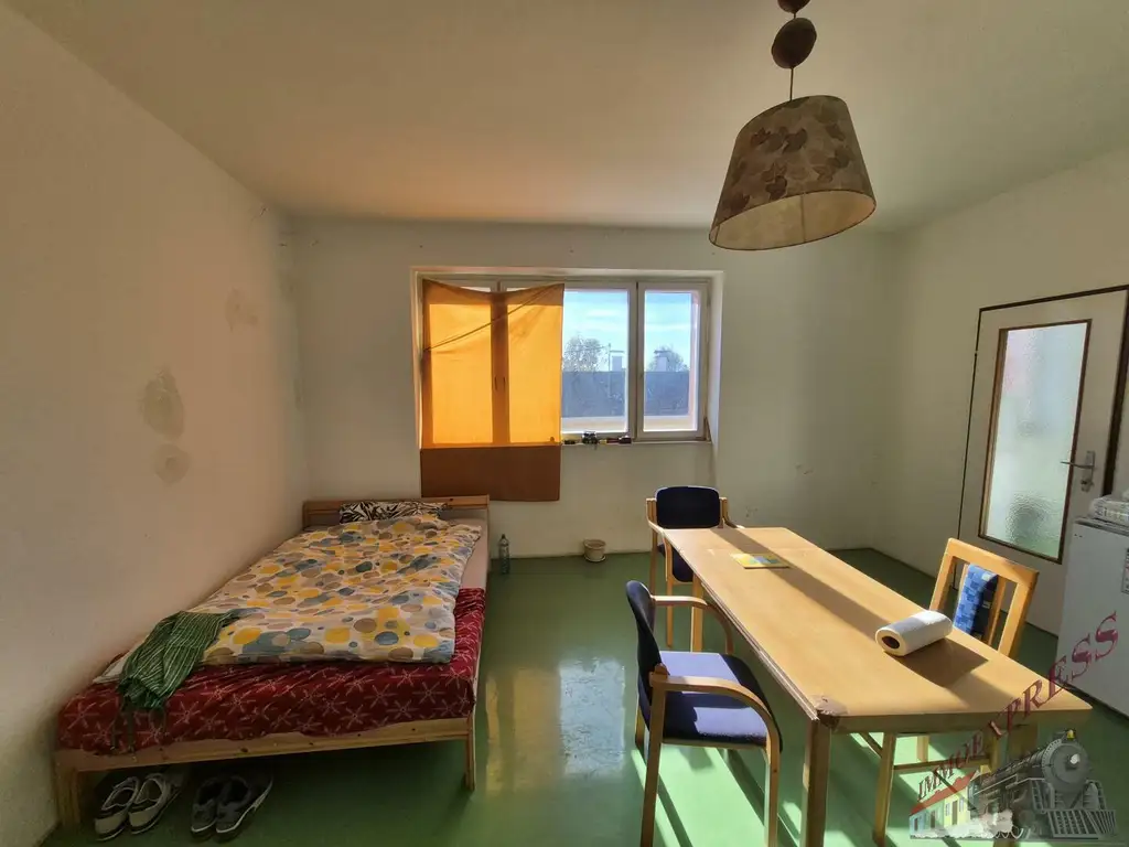 Ideal für Ihre Firma- inklusive Mitarbeiterwohnungen und vielem mehr