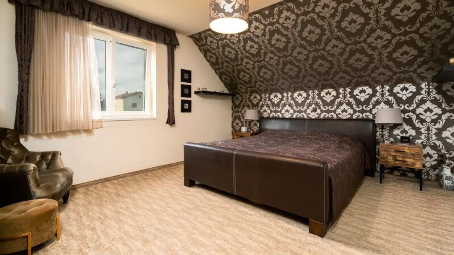 ! "take your bags and move in" ! 4,5 Zimmer, Terrasse, Garage & Pool! Grünruhelage!
