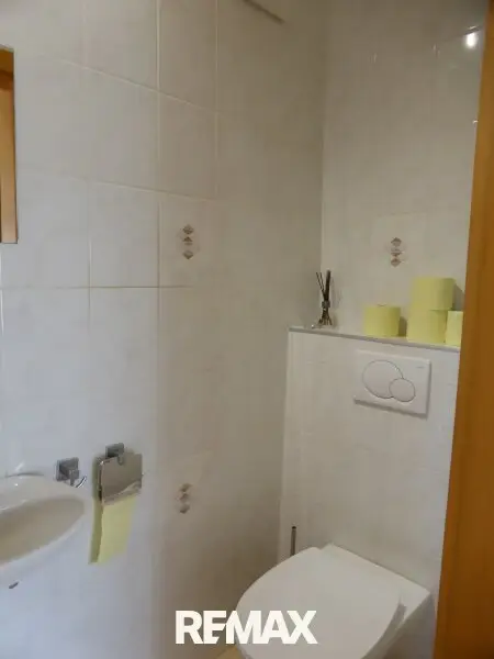EG - WC