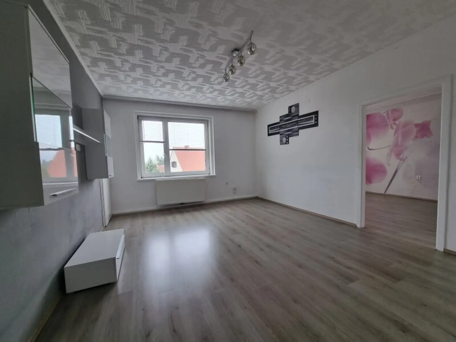 Gepflegte 2-Zimmer-Wohnung mit Terrasse in zentraler Lage!