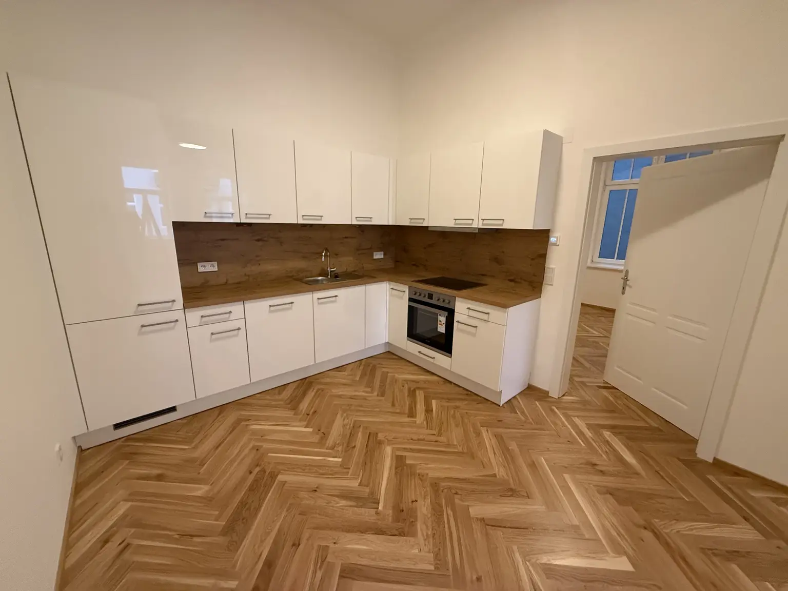 Moderne 2-Zimmer-Wohnung in 1060 Wien – vollrenoviert mit Fußbodenheizung