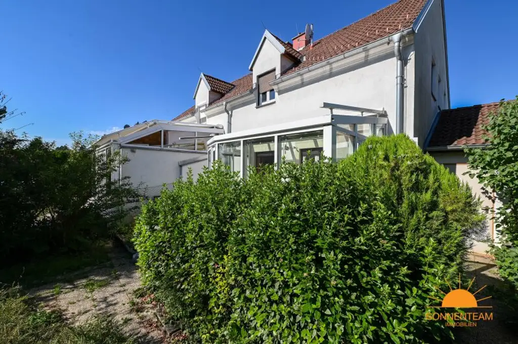 Kottingbrunn - Doppelhaushälfte mit sonnigem Garten in Grünruhelage