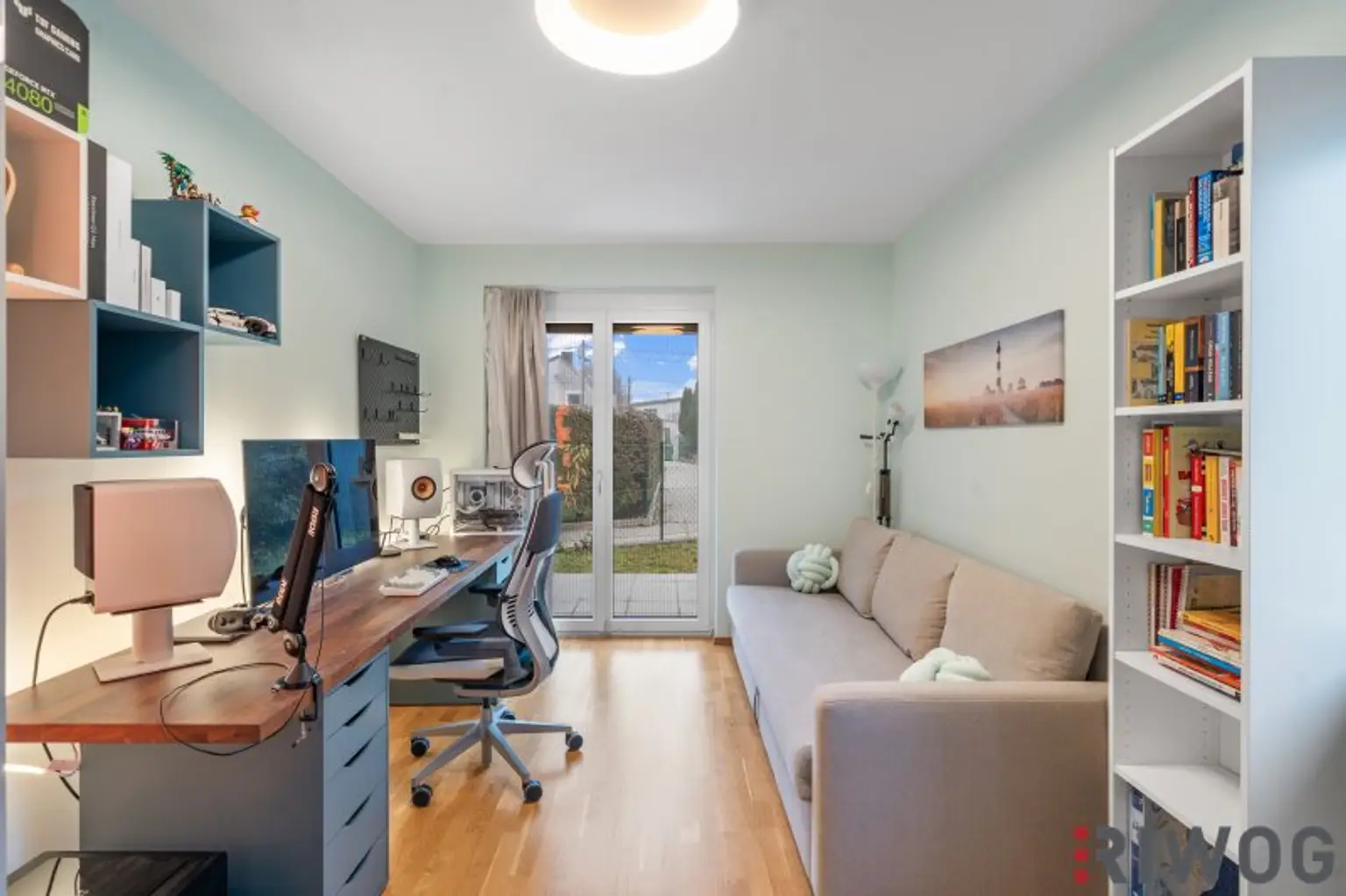 Effiziente aber Großzügige Gartenwohnung mit ca. 200 m² Garten, Luxus Küche mit Gaggenau Geräte und in ruhige Lage aber nähe U-Bahn