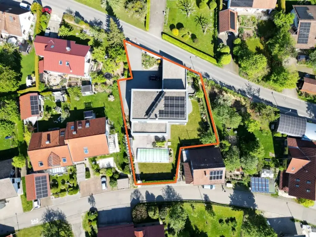 Exklusive Villa mit Indoor- & Outdoor-Pool, Smart-Home-Ausstattung und durchdachtem Raumkonzept