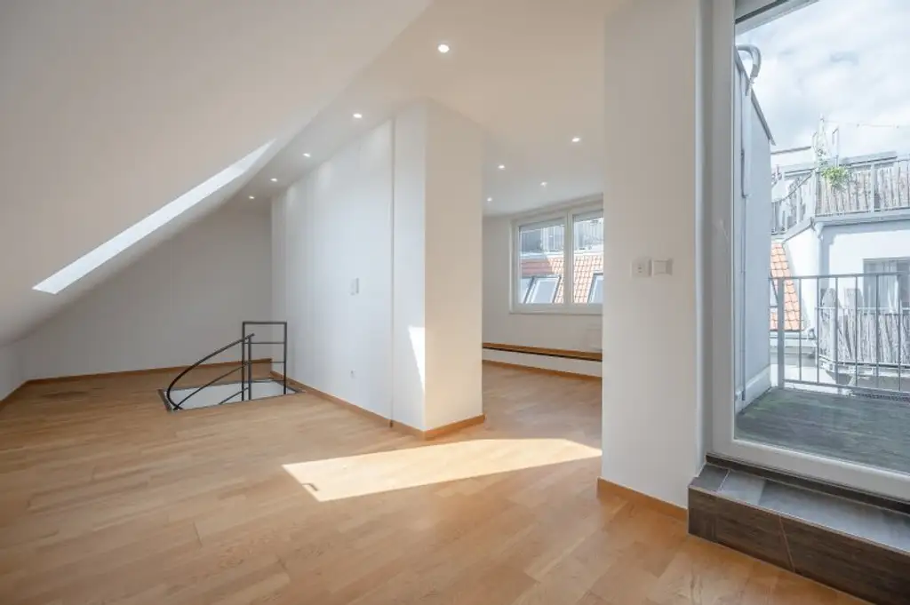 ++NEU++ Stylische Maisonette im Dachgeschoss – 3 Zimmer mit Sonnenterrasse