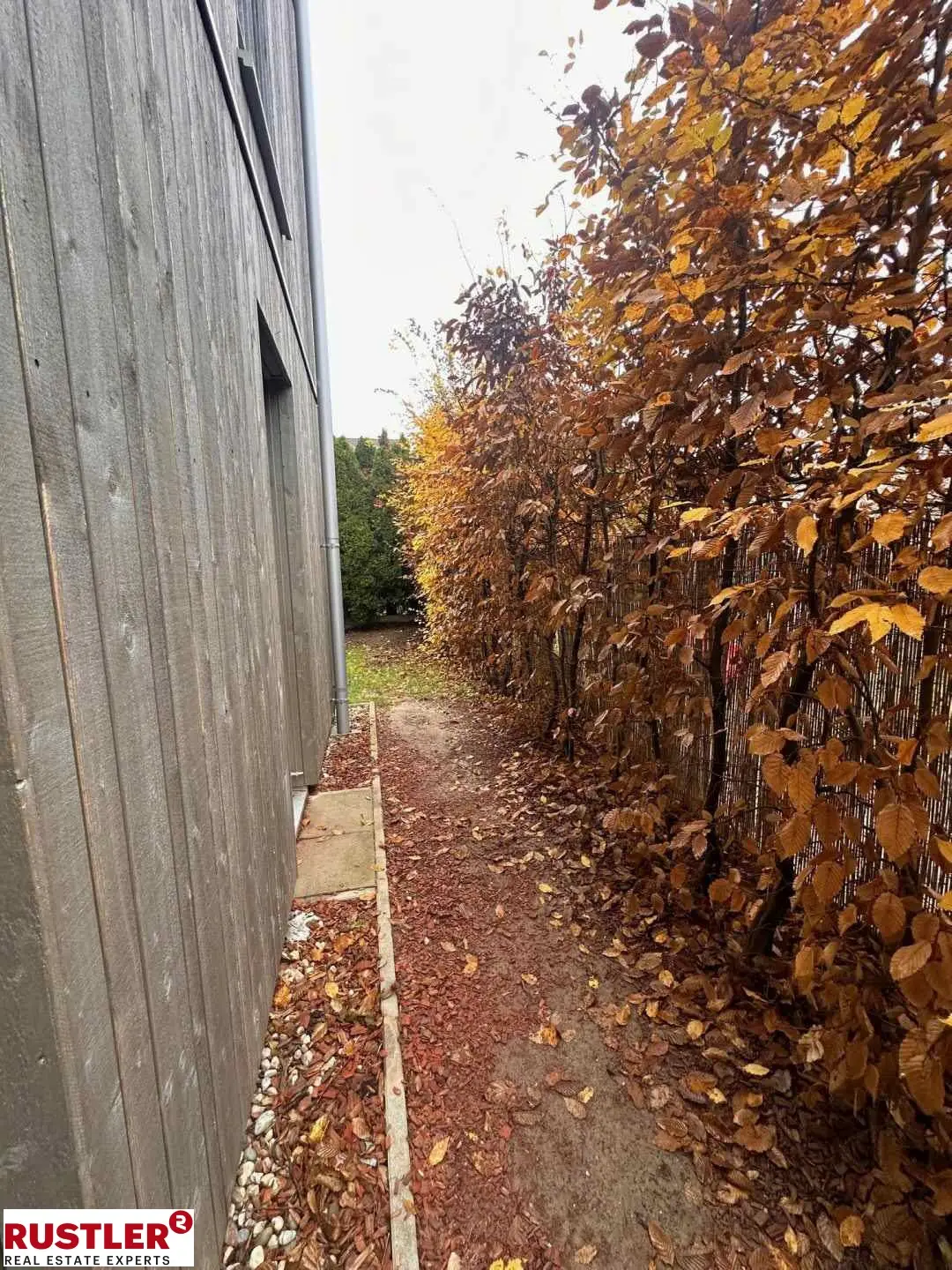 Exklusive 3-Zimmer Gartenwohnung mit großem, uneinsehbarem Garten