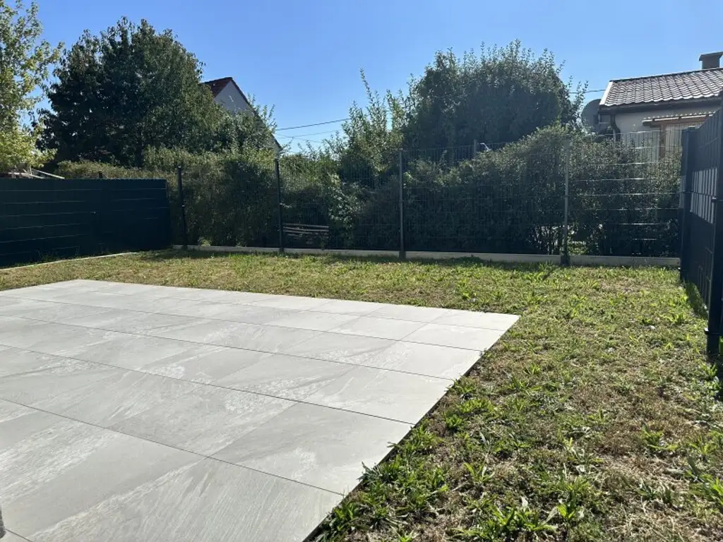 Moderne Doppelhaushälfte inkl. Stellplatz! Grünruhelage Nahe Lobau! Gute Anbindung in die Innenstadt! Provisionsfrei für den Käufer