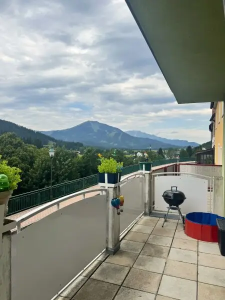 GEPFLEGTES WOHNHAUS - AUCH ALS FERIENDOMIZIL NUTZBAR