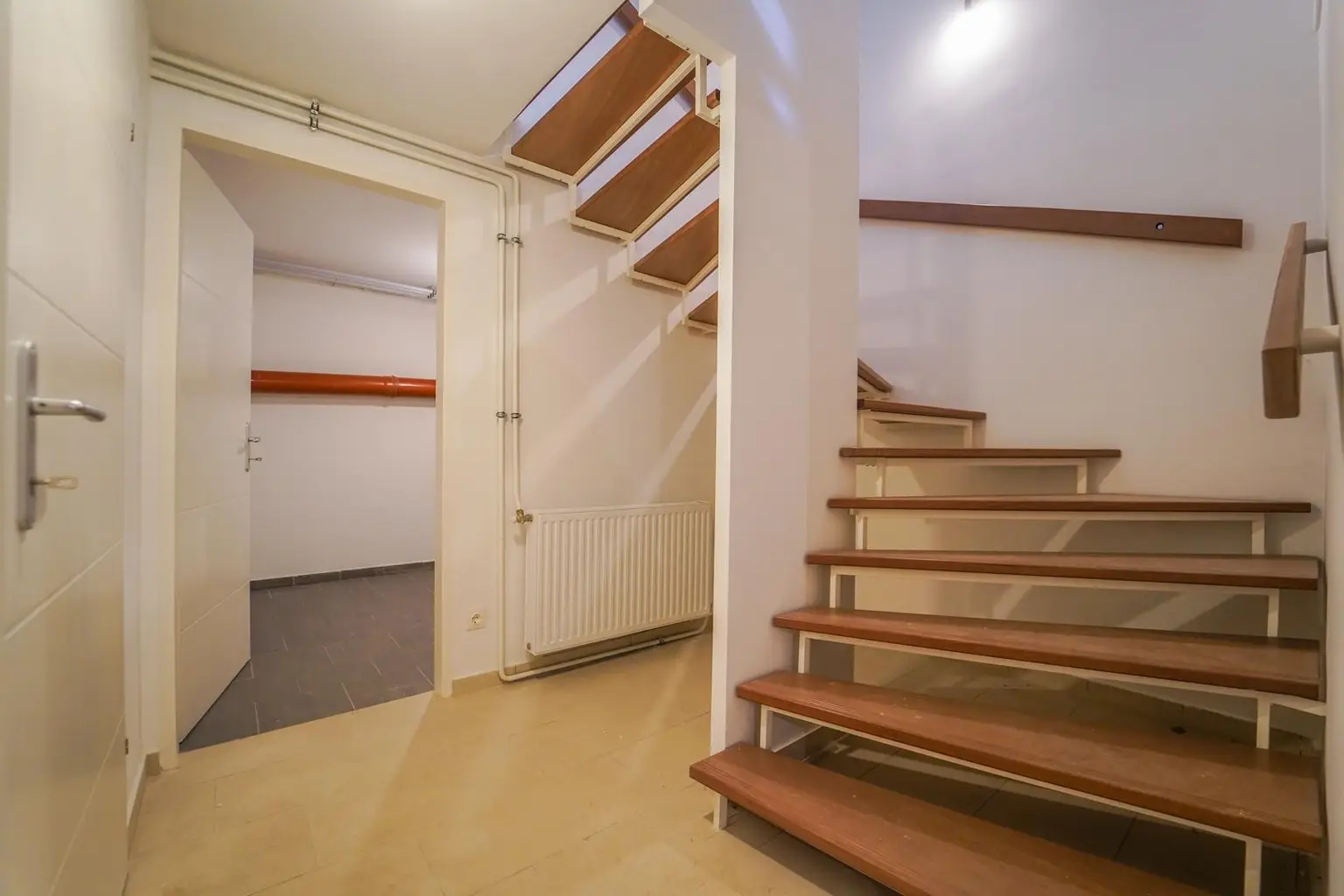 Haus mit Garten & Parkplatz in 1130 Wien Provisionsfrei zu mieten