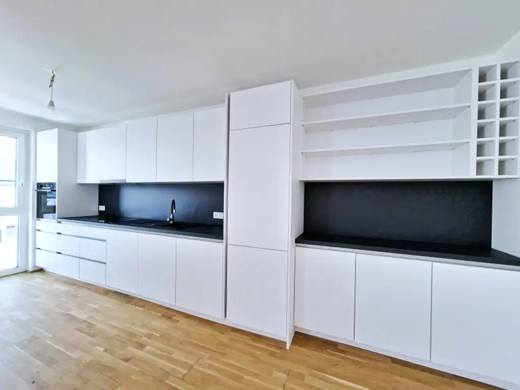 Großzügige 2 Zimmerdachgeschosswohnung + Terrasse in absoluter Ruhelage! Tolle Lage - U1 Kagranerplatz! Nähe Alte Donau&Donauzentrum!