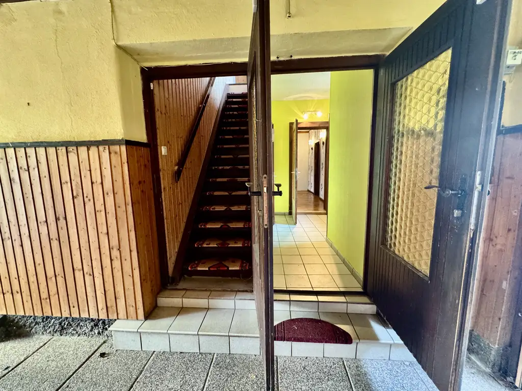 EINMALIGE GELEGENHEIT !!! HAUS MIT ZWEI WOHNEINHEITEN ZUM SUPERPREIS