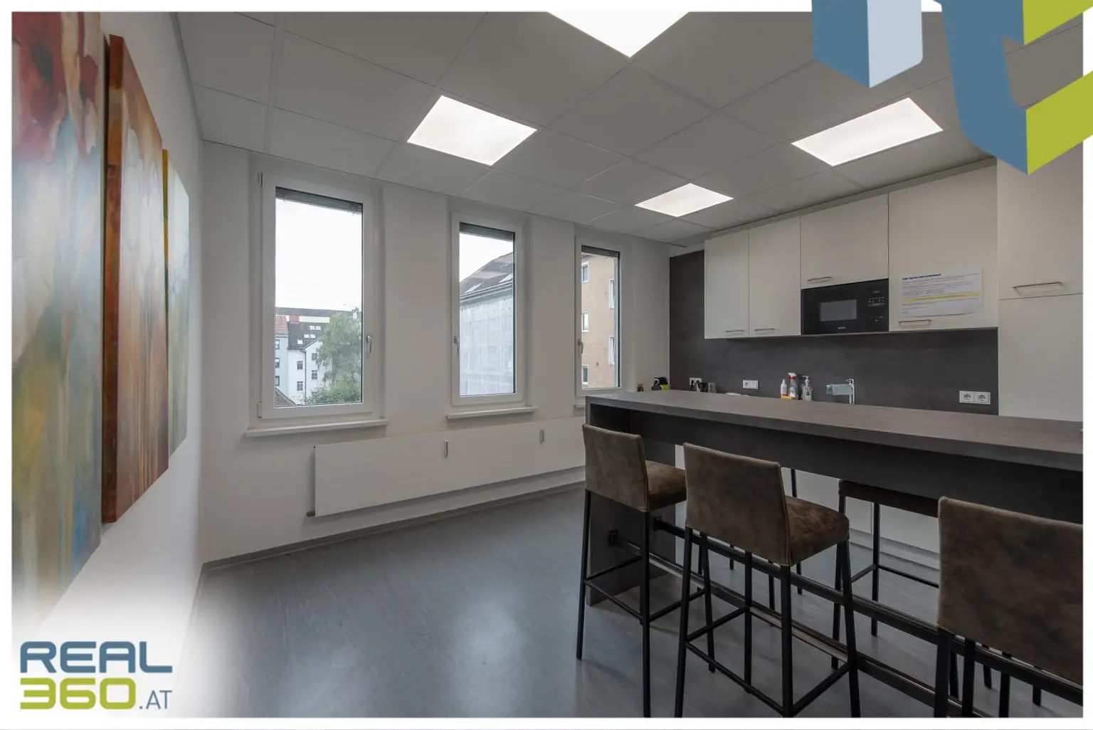 Küche mit Sitzgelegenheiten 3.OG