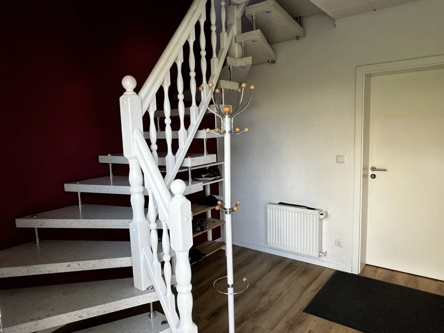 Viel Platz für Ihre Zukunft! Einfamilienhaus mit Einliegerwohnung!