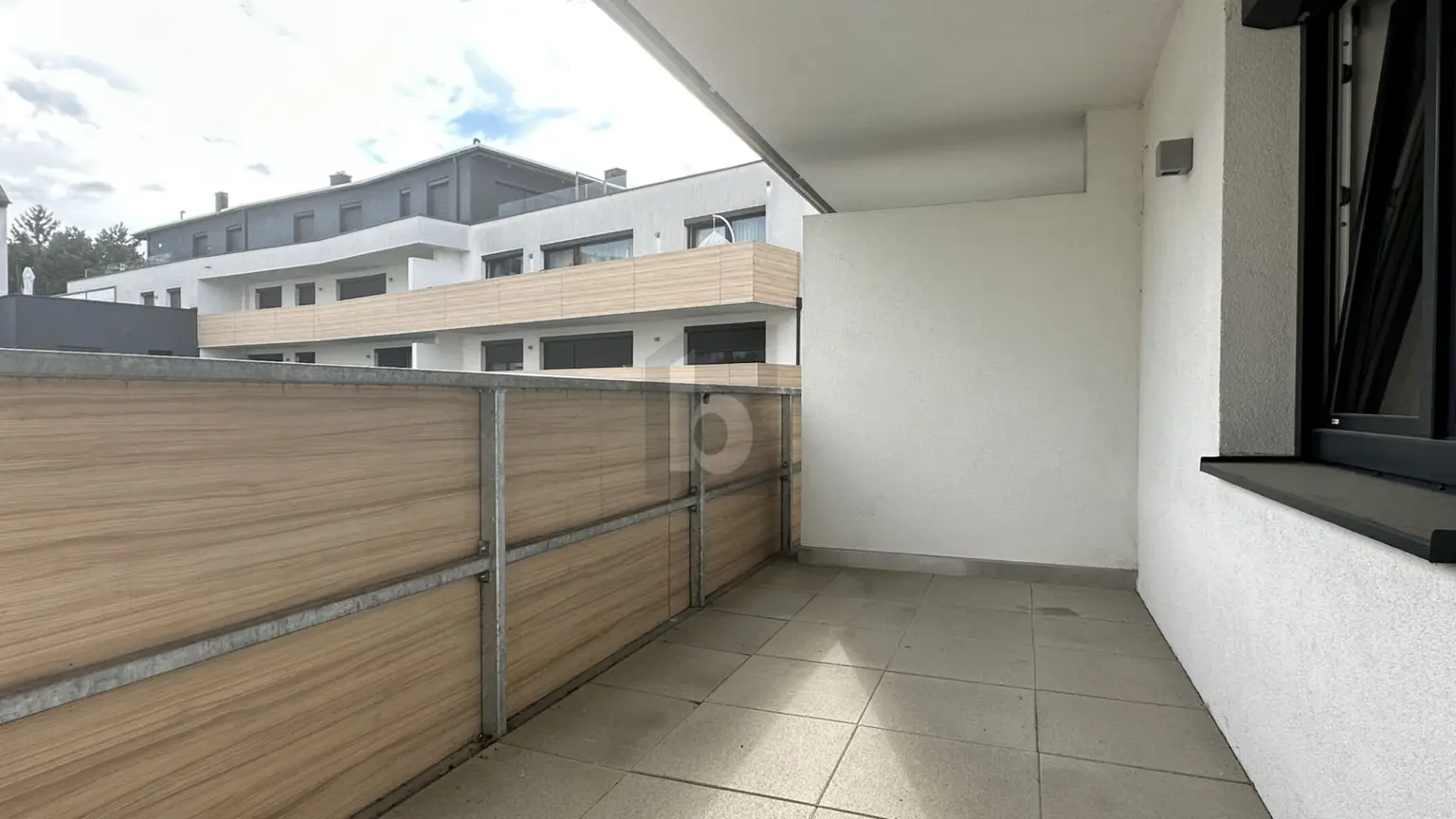 MODERN MIT TOP AUSSTATTUNG UND BARRIEREFREIEM ZUGANG