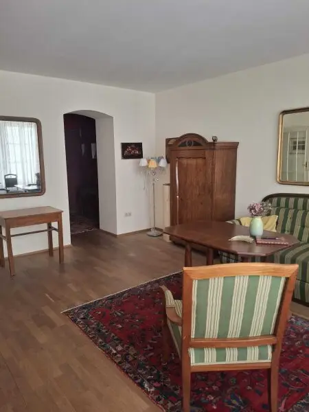 Naschmarktnähe - toller Altbau - viel Potenzial