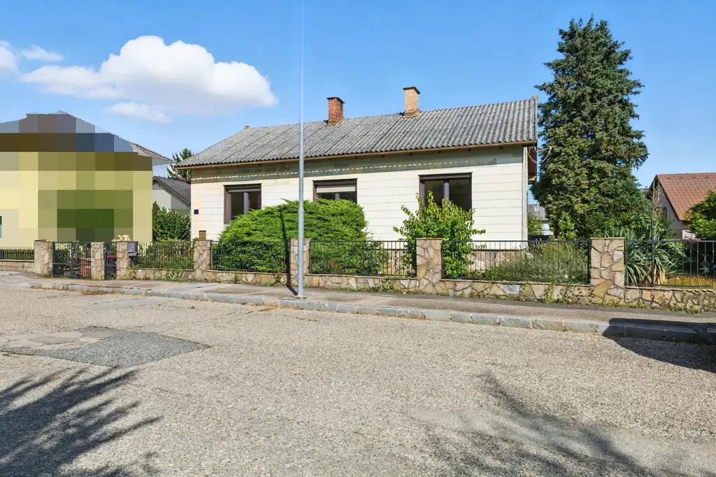 Ihr neues Zuhause: Einfamilienhaus mit vielseitigem Ausbaupotenzial in familienfreundlicher Stadtlage!