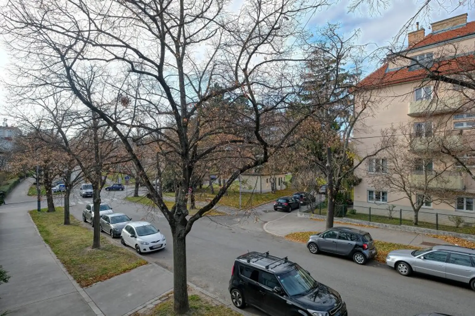 Helle Balkonwohnung nahe Grinzing!