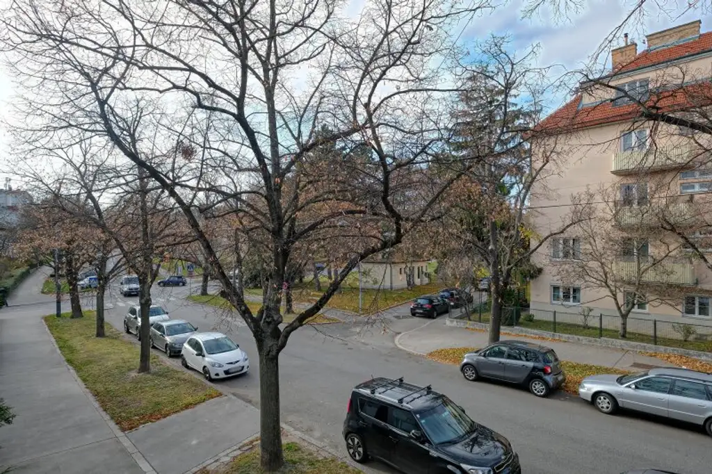 Helle Balkonwohnung nahe Grinzing!