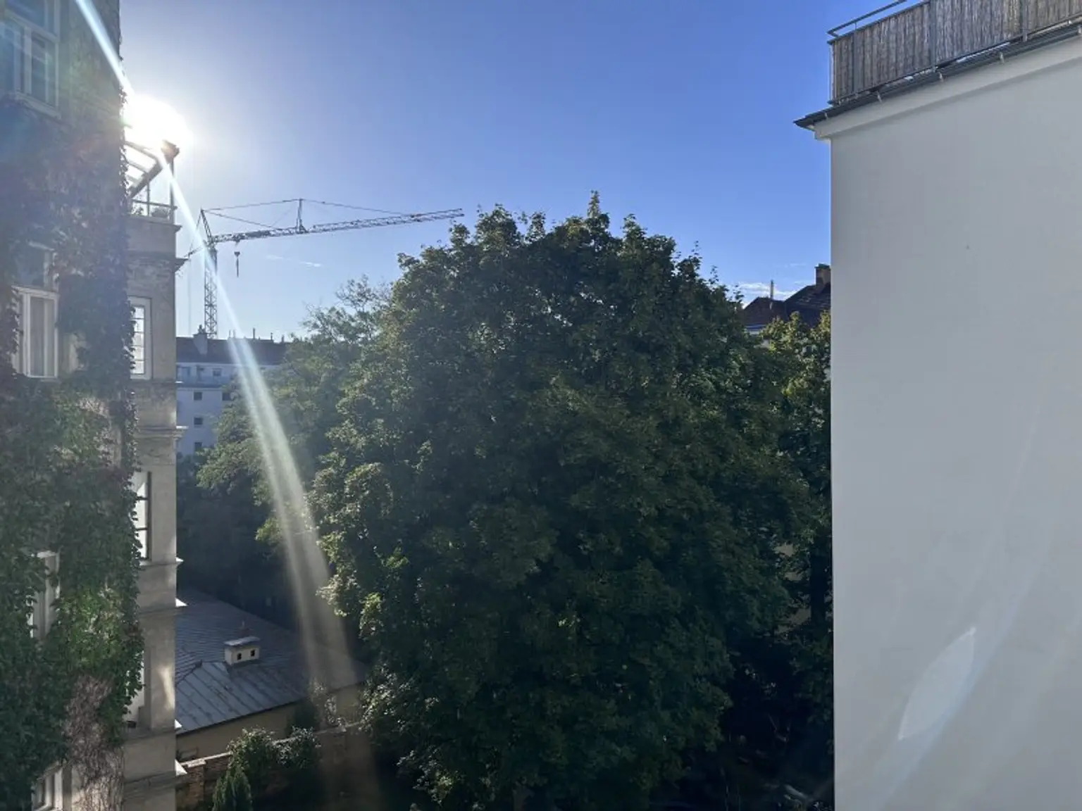 Traumhafte Familienwohnung mit Sanierungspotenzial in TOPLAGE