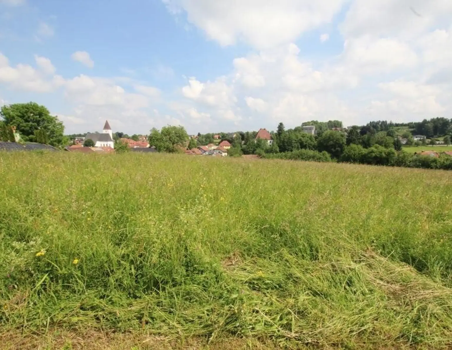 1227 m² Grundstück in einer ruhigen Siedlung in 4760 Raab zu kaufen