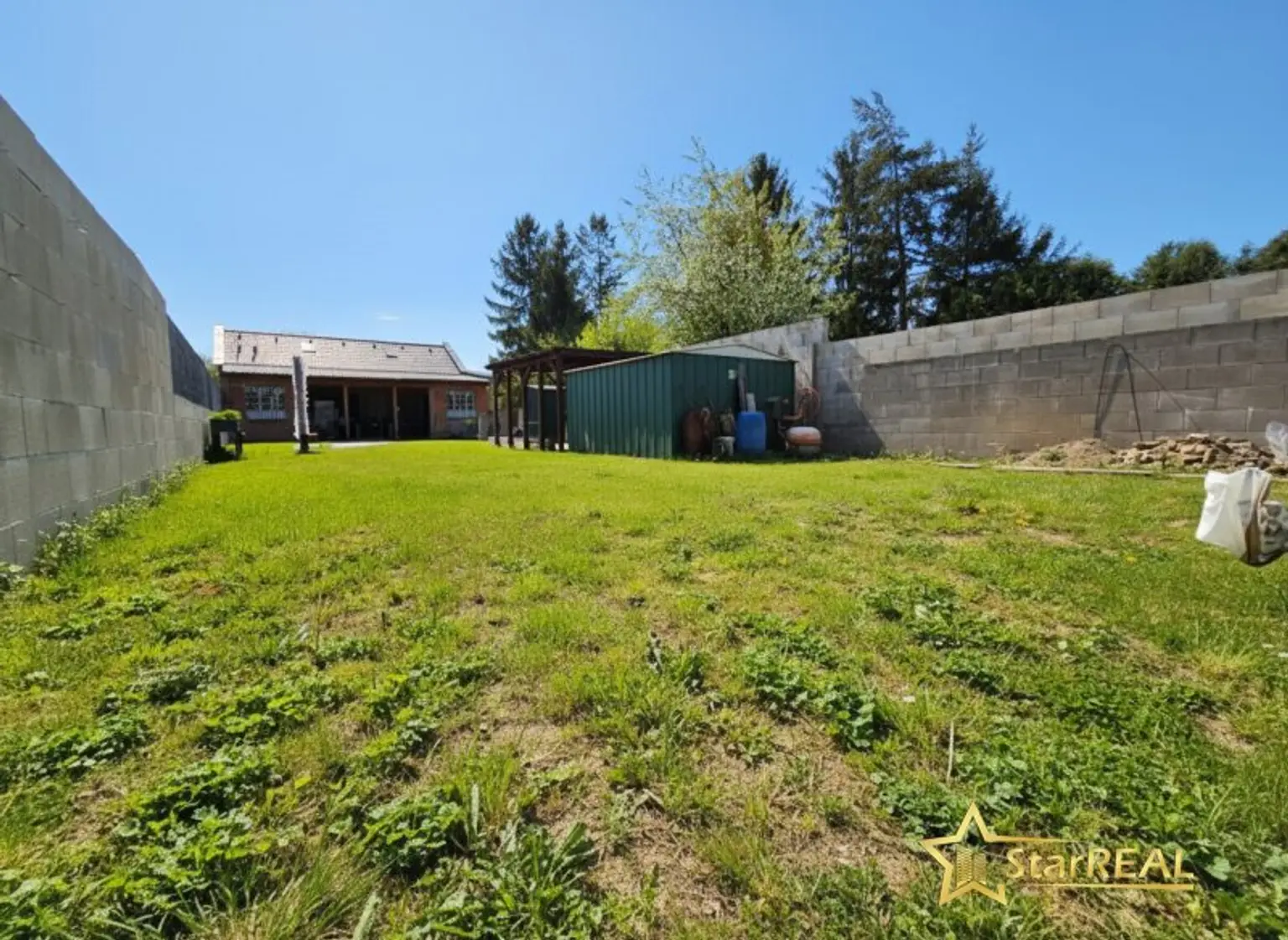 Ihr Traum vom Eigenheim – gestalten Sie selbst! Bungalow-Rohbau mit 485 m² Eigengrund, 2 Terrassen & Carport.