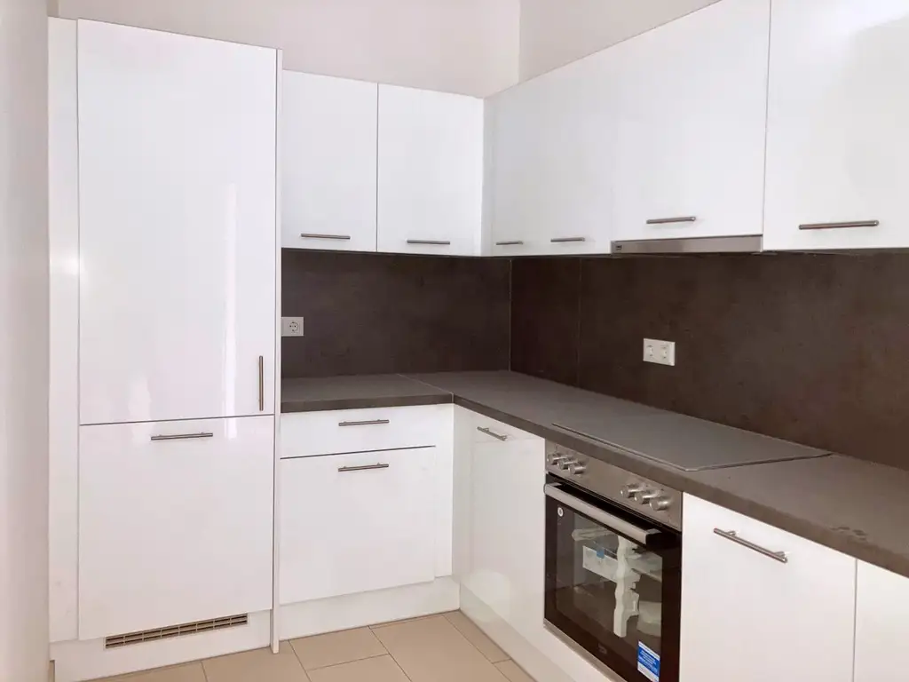 Charmante 2-Zimmer-Wohnung mit separater Küche und Altbauflair