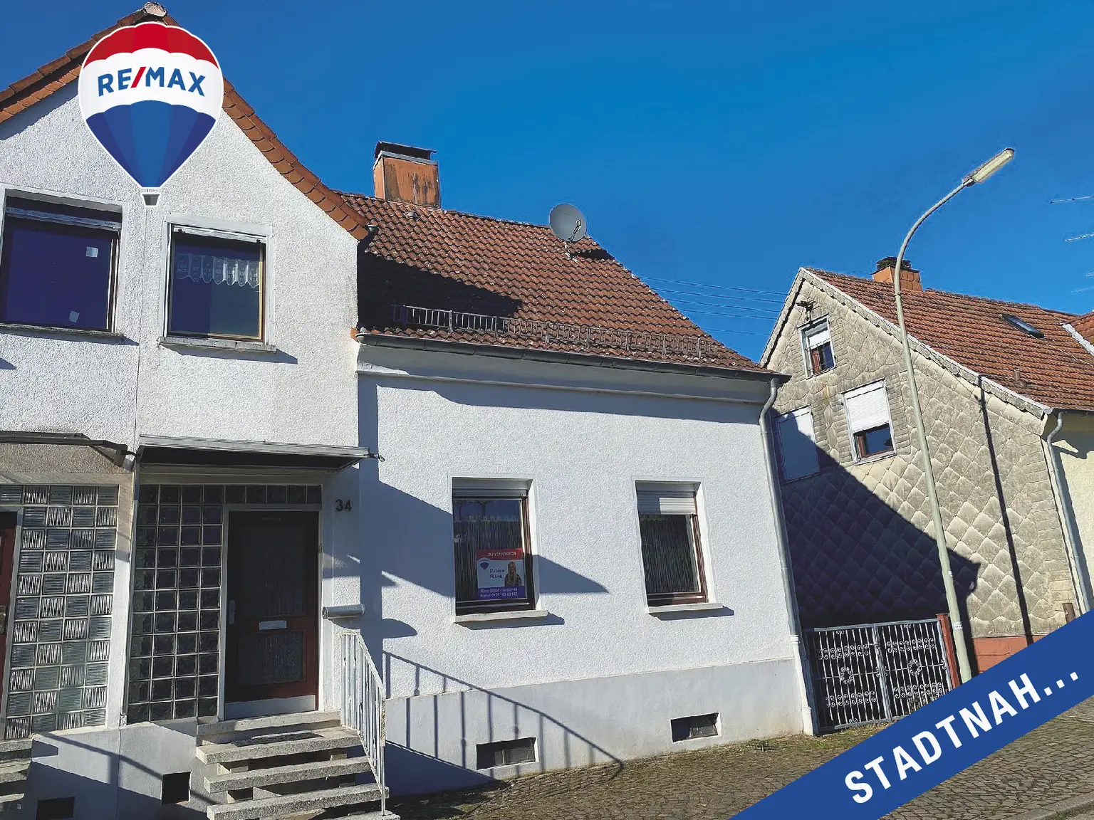 Kleines Häuschen
zum RENOVIEREN...