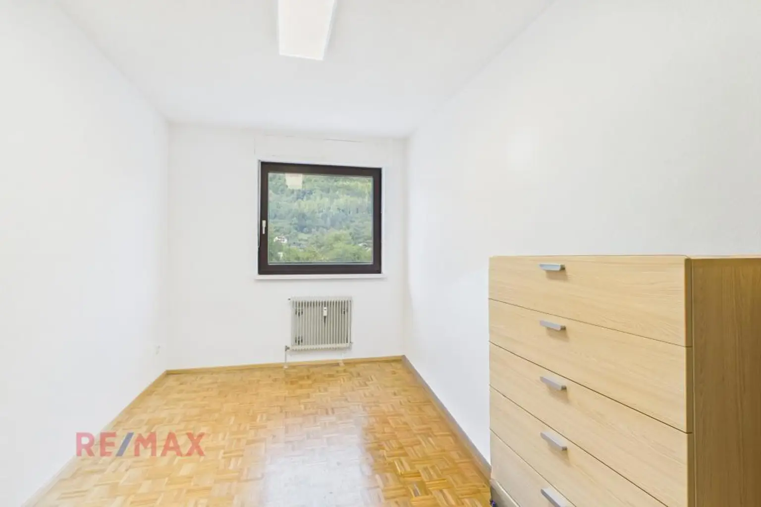 Wohnen mit Weitsicht: Charmante 4-Zimmer-Wohnung mit Balkon