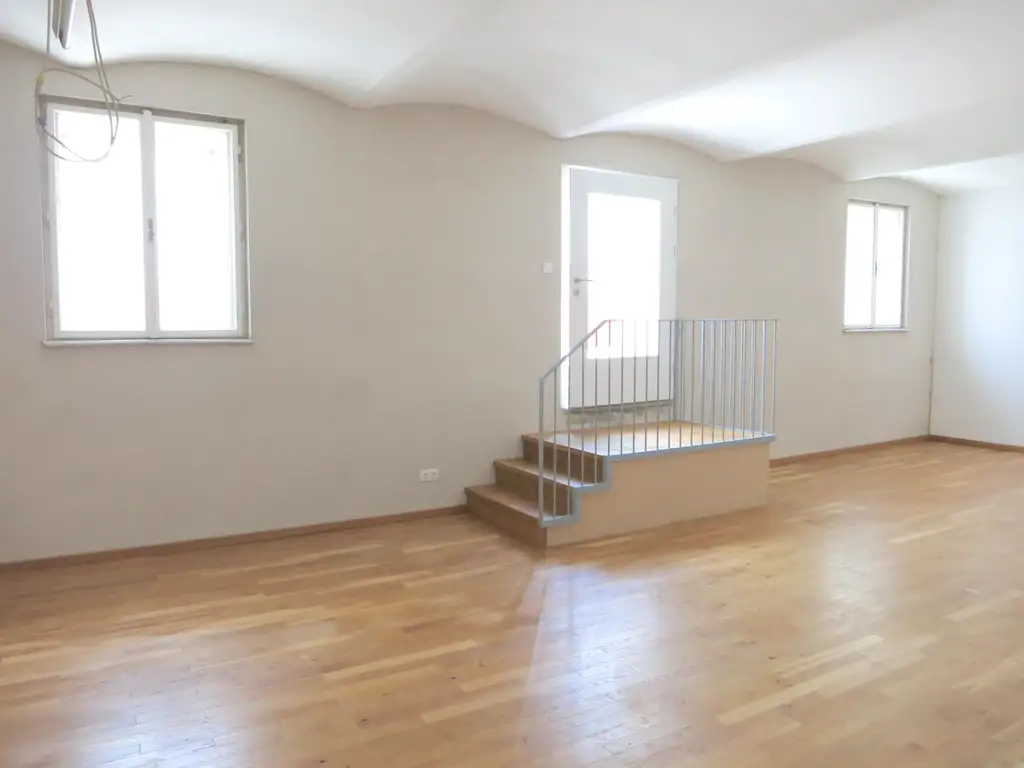 Flexible Büro- und Geschäftsfläche in zentraler Lage von Gersthof !