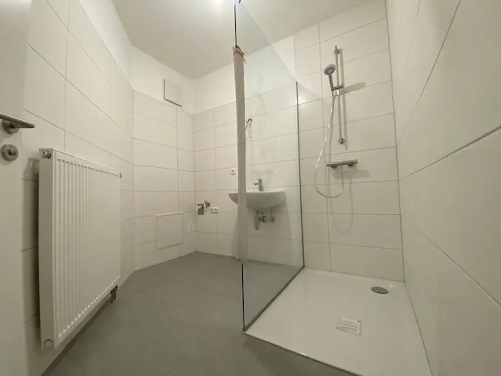 Geräumige 2-Zimmer-Wohnung mit Loggia - verfügbar ab September 2025