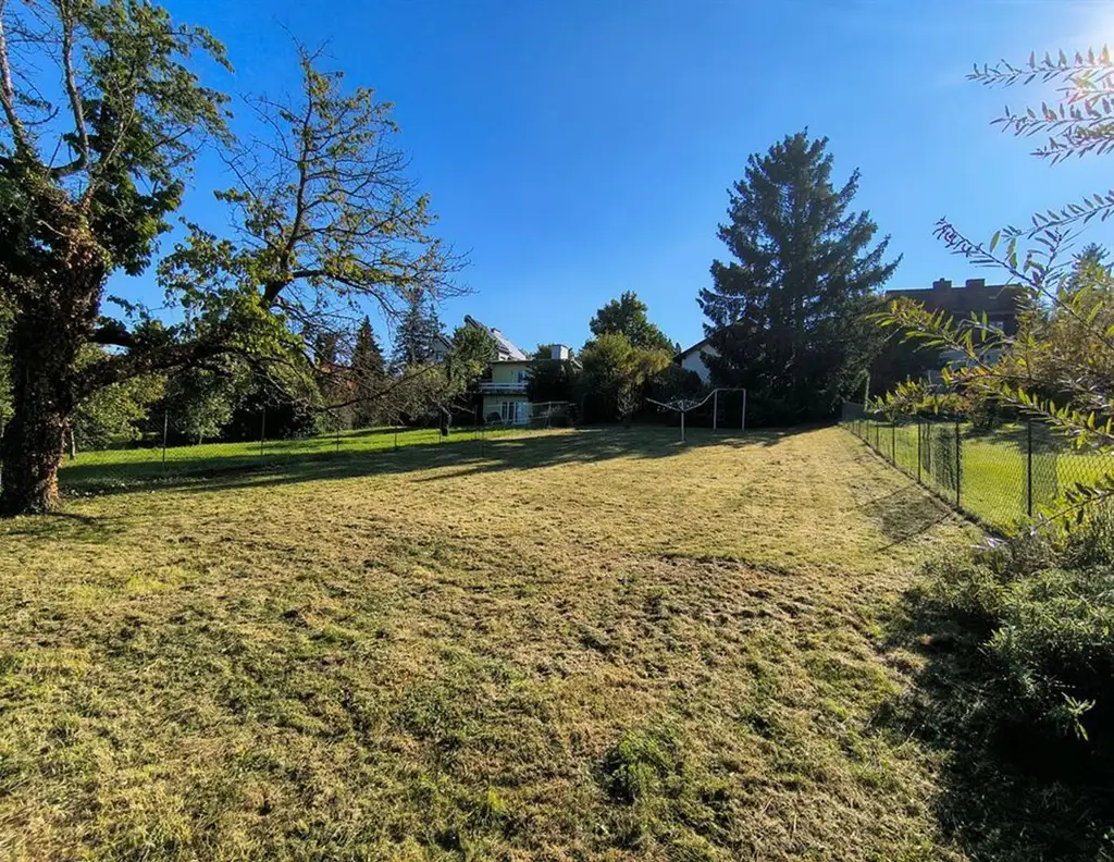 2380 Perchtoldsdorf/Nähe Wiener Stadtgrenze: Ruhig gelegenes, sonniges 1020m² Grundstück mit hohem Potenzial