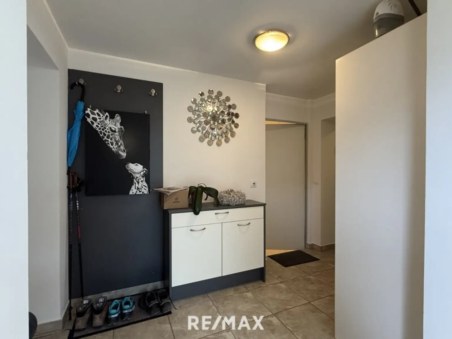 *** Top kernsaniertes 439m² Zinshaus mit Nebengebäude in Kindberg – 4 Einheiten incl. Carports, voll vermietet, starke Renditechance! ***