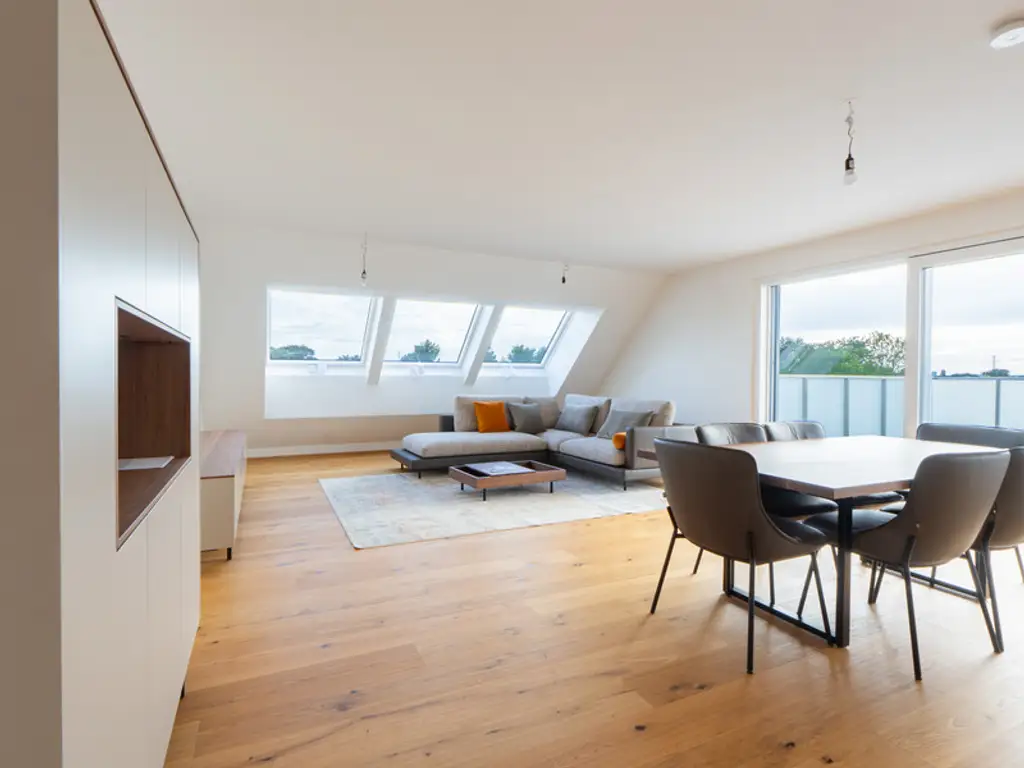 Gleich einziehen: Aussicht mit Weitsicht bietet dieses feine 4-Zimmer Penthouse mit 157 m² in Aspern