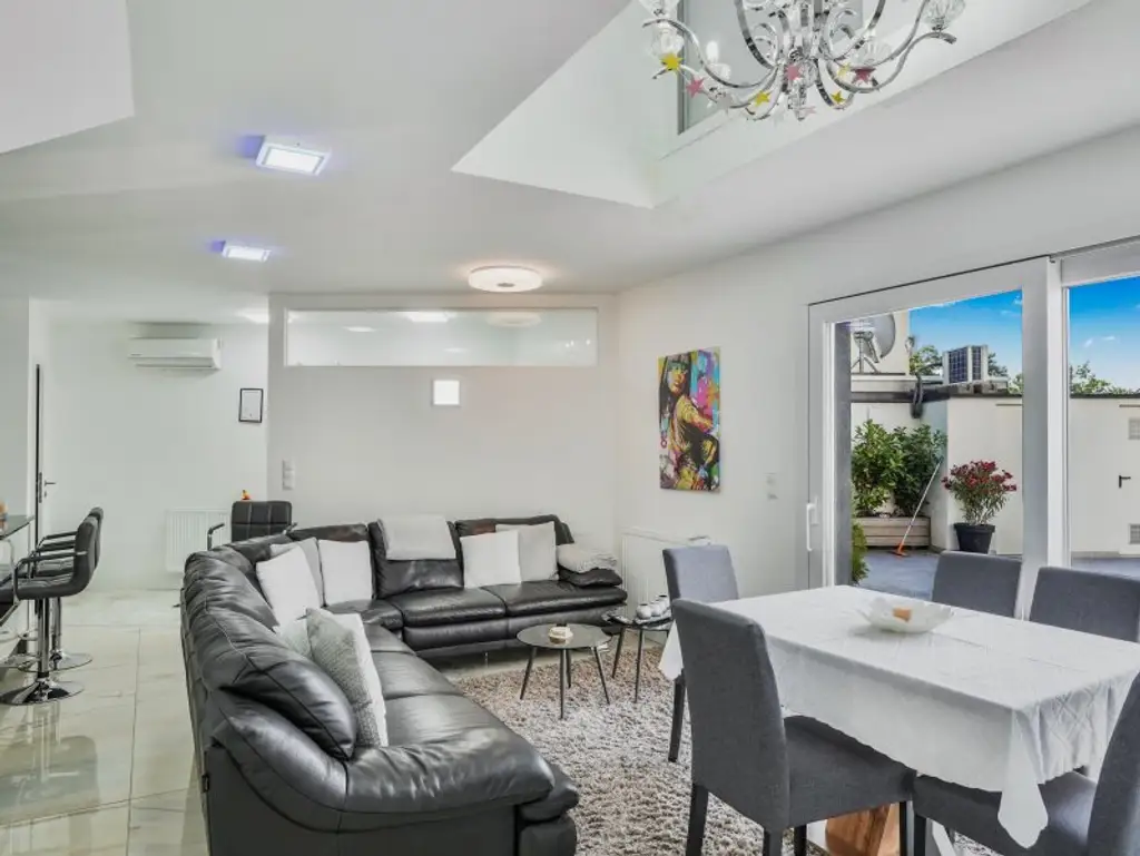 Stilvolles Terrassenhaus in Vösendorf – auch für Diplomaten, Expats & Kanzleien