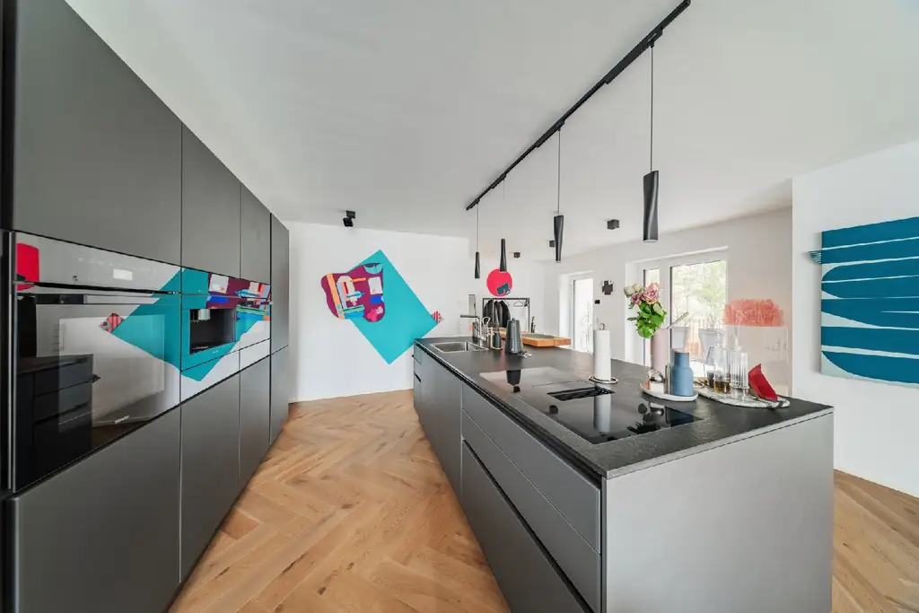 Exklusives Maisonette-Apartment; Modernes Wohnen auf zwei Ebenen