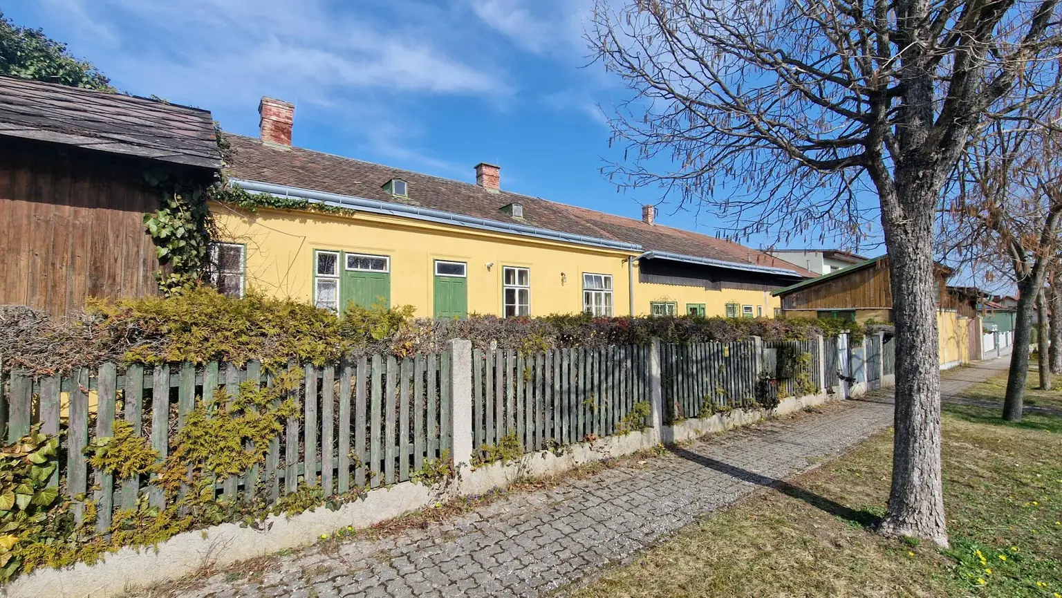 Hausansicht Straßenseite