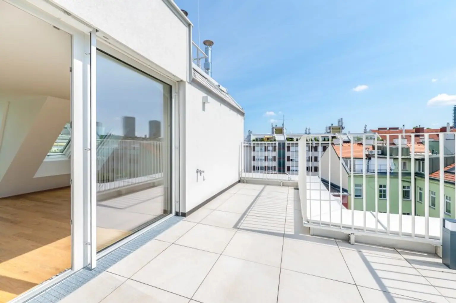 Südwest-Terrasse auf Wohnebene