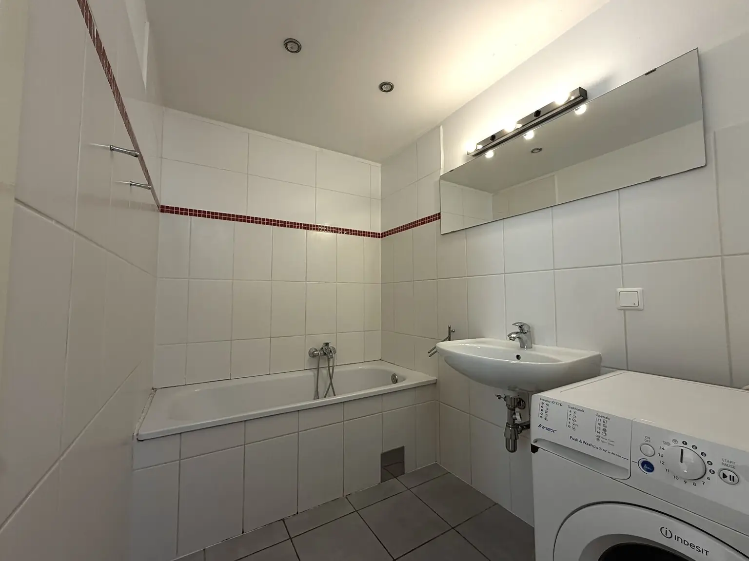 2-Zimmer Wohnung mit Balkon in urbaner Toplage