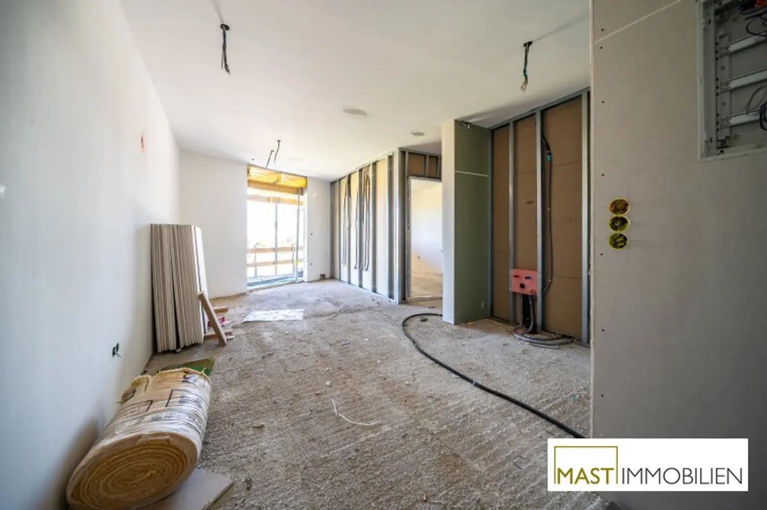 5. Liftstock - Provisionsfreie 2 Zimmer Wohnung mit 10 qm Balkon!