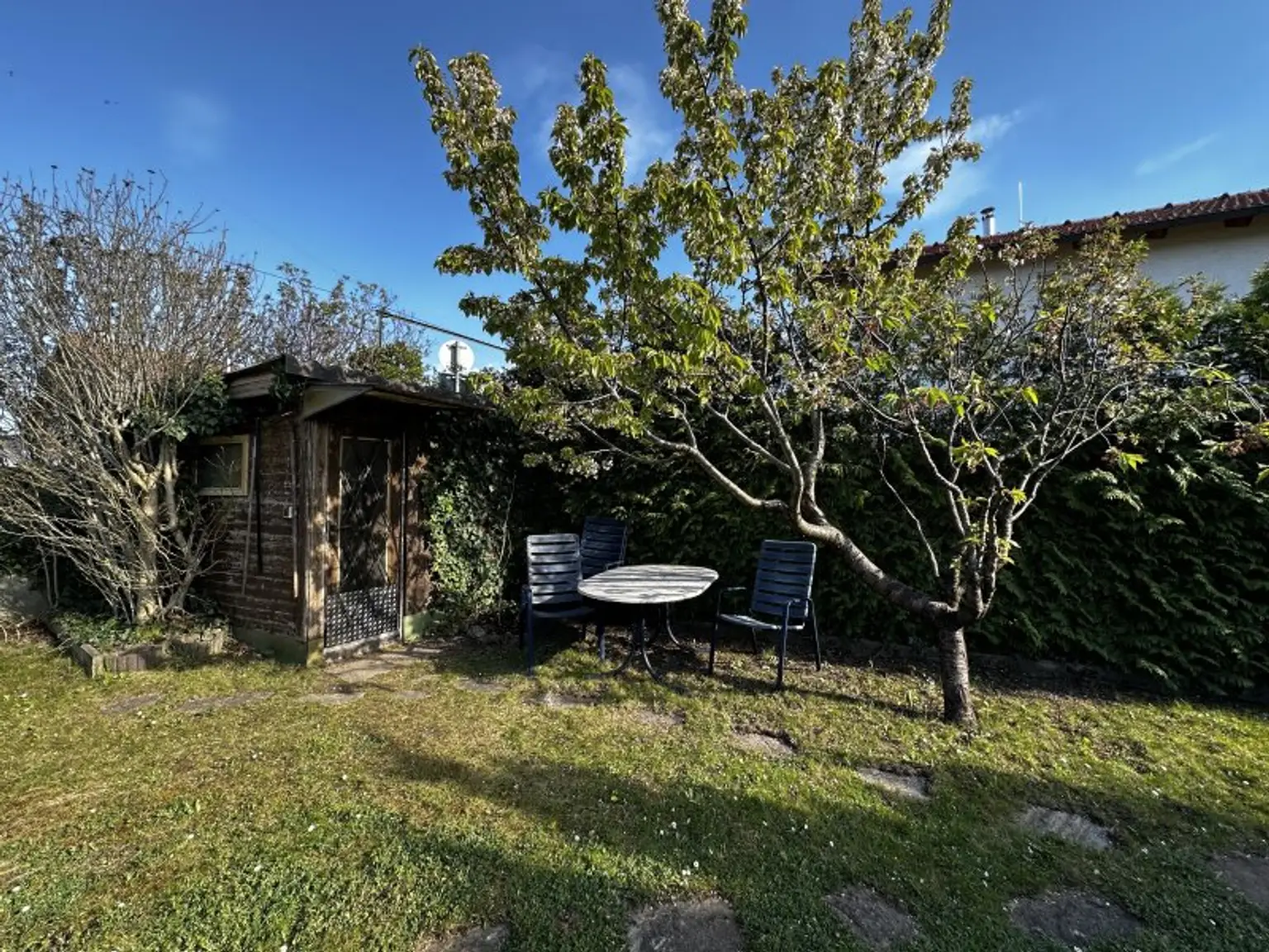 SOMMERHAUS mit großem Garten - Nähe AN DER UNTEREN ALTEN DONAU